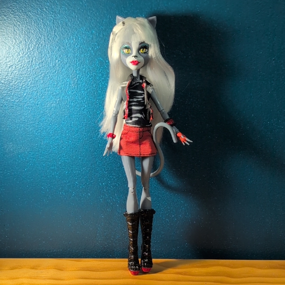 Monster High Knockoff Doll